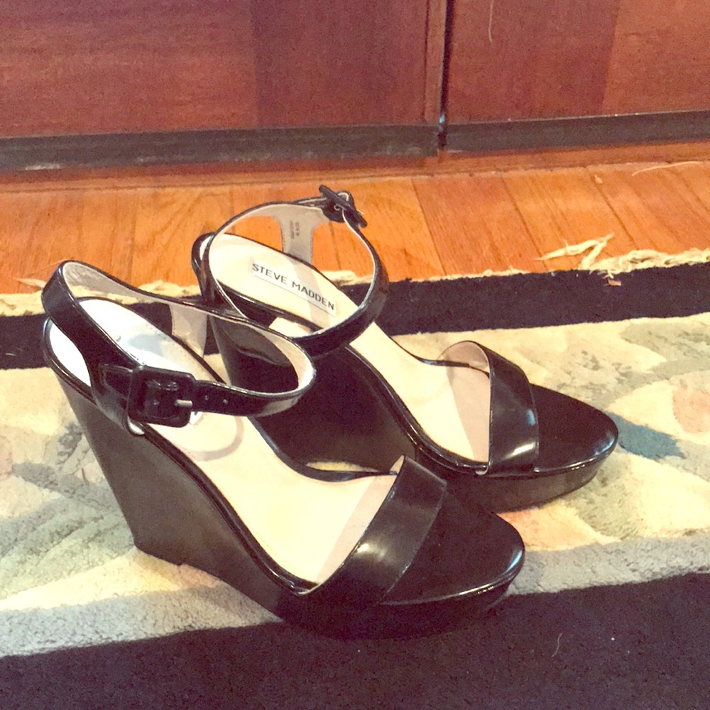 Steve Madden wedge sandal heel